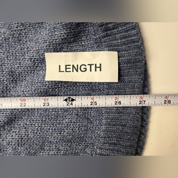 Saks 5th Avenue Women's Wool Cashmere Blend Sweater Round Hem Dolman Slv. Medium - Picture 9 of 9